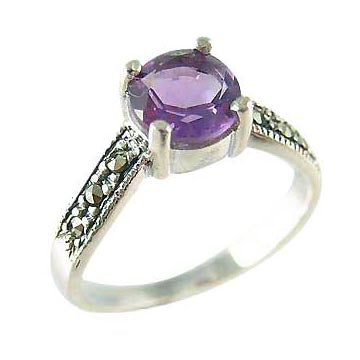Amethyst Solitaire Ring in Sterling Silver | SilverAndGold