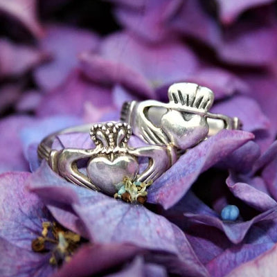 The Meaning Behind Claddagh Jewelry (and how to pronounce it!)