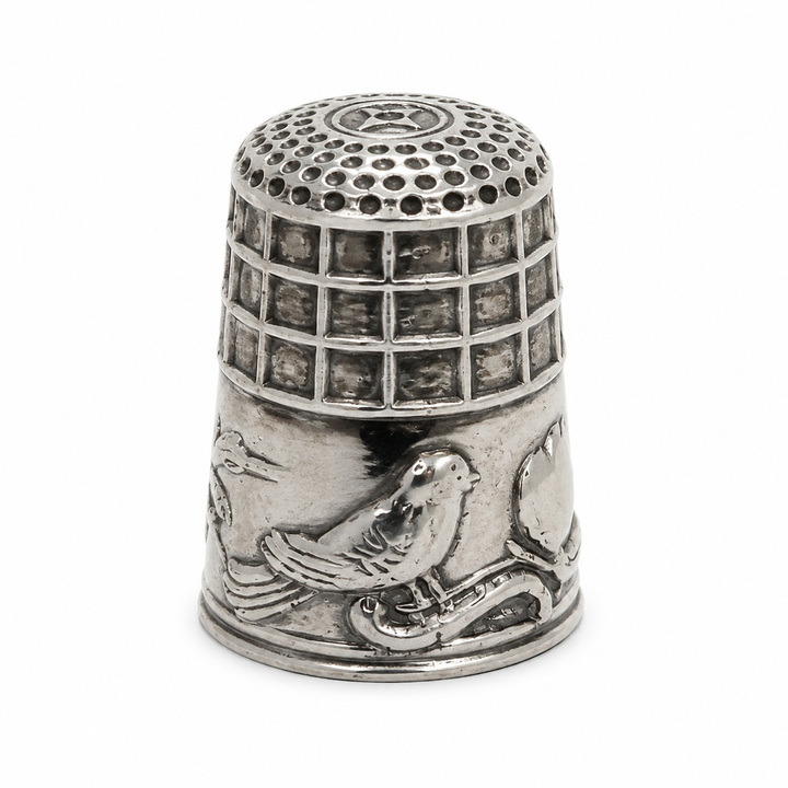 Victorian Sterling Silver Thimble with Baby Birds – Ornate 1 Inch Sewing Collectible