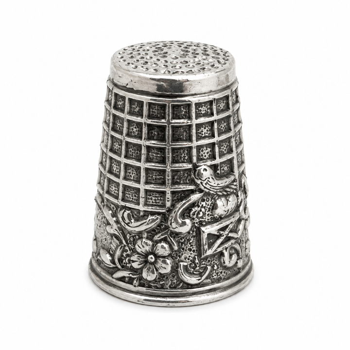 Victorian Style Sterling Silver Thimble with Bunny & Wagon – Ornate 1 Inch Collectible