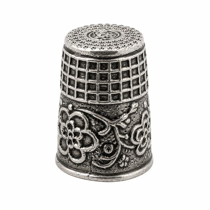 Victorian Style Sterling Silver Floral Thimble – Ornate Flower & Scroll Design – 1 Inch Tall