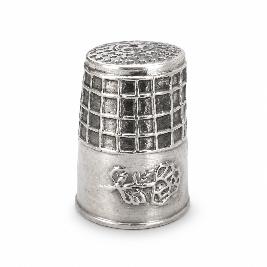 Victorian Style Sterling Silver Rooster Thimble – Ornate Floral 925 Silver Collectible – 1 Inch Tall