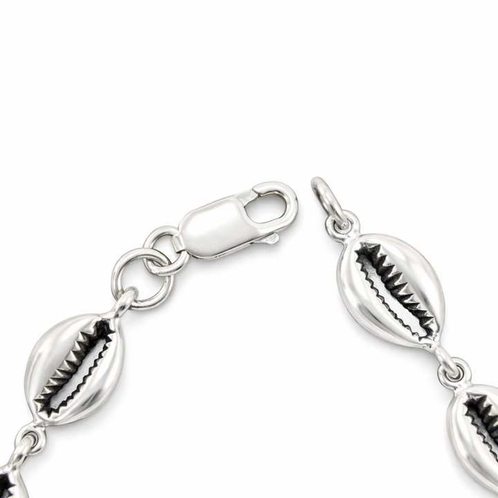 Sterling Silver Cowrie Shell Necklace – 17.5 Inch Southwestern Style Shell Link Necklace