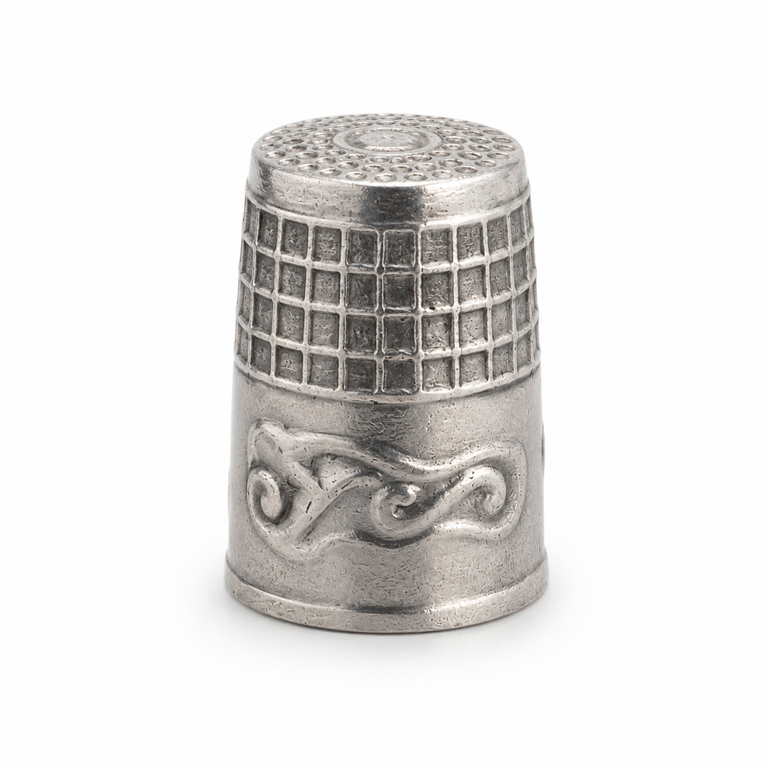 Victorian Style Sterling Silver Deer Thimble – Ornate Jumping Stag Design – Heavy 925 Silver Collectible – Nearly 1 Inch Tall