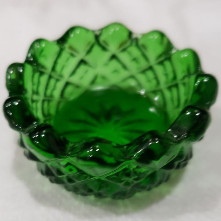 Green Sawtooth Hand Pressed Glass Ring Holder