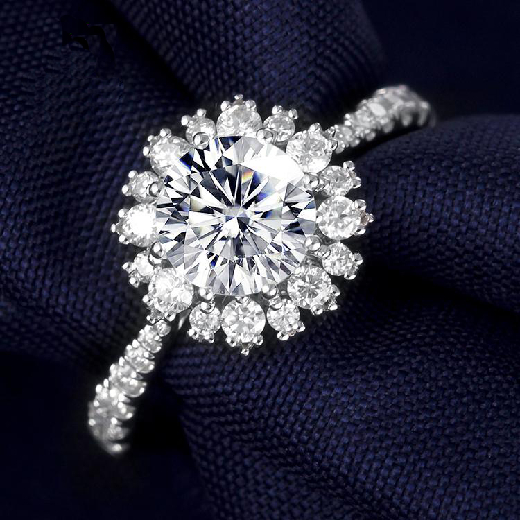18K Gold 1 CT Moissanite Sunflower Ring