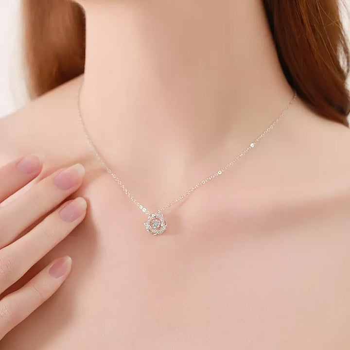 Topaz Simulant Motion Silver Necklace