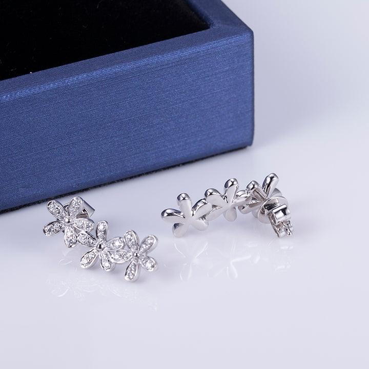 18K Gold Moissanite Flower Earrings