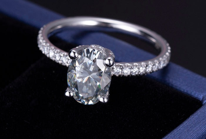 18K Gold 1.5 Carat Oval Moissanite Ring