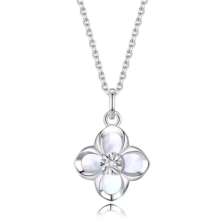 Mother of Pearl Clover Silver Necklace