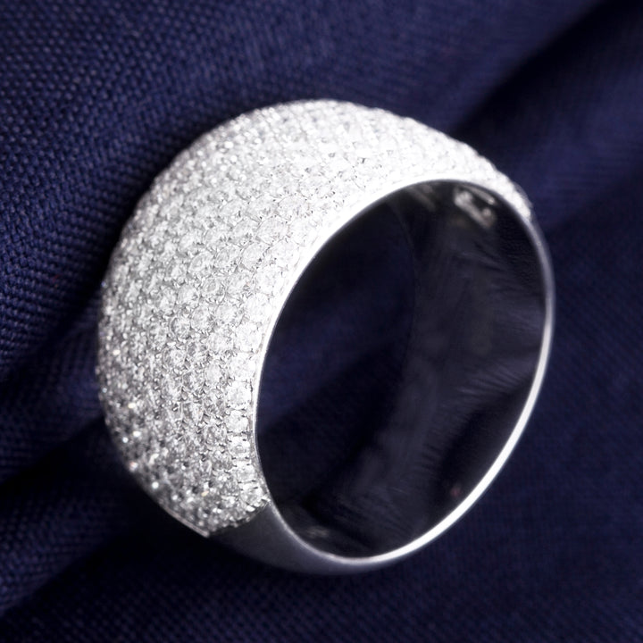 18K Gold 1.86 TCW Moissanite Band