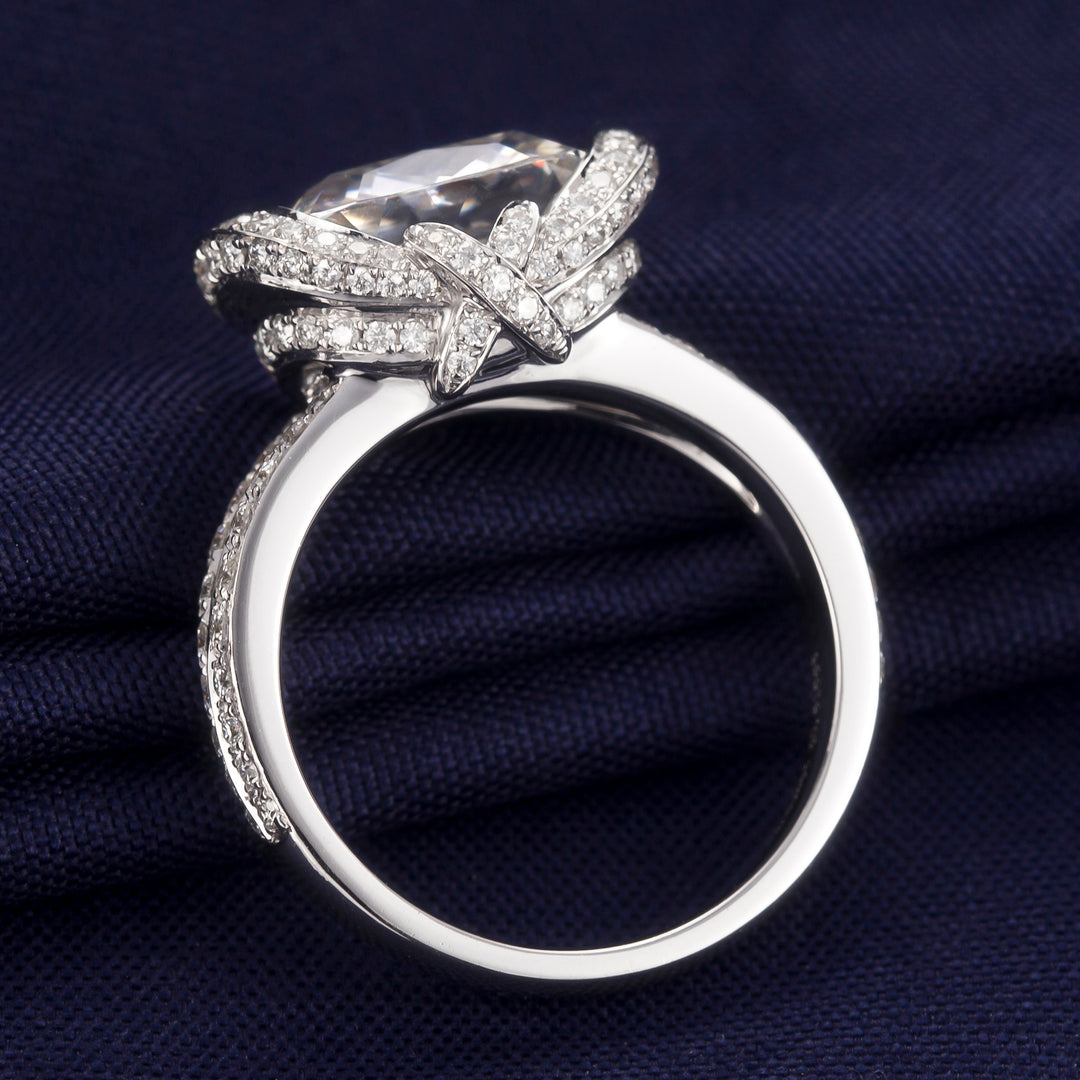 18K Gold 2.6 TCW Moissanite Ring