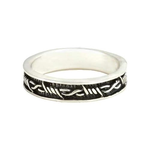 Silver Ring Ornate Knot Design